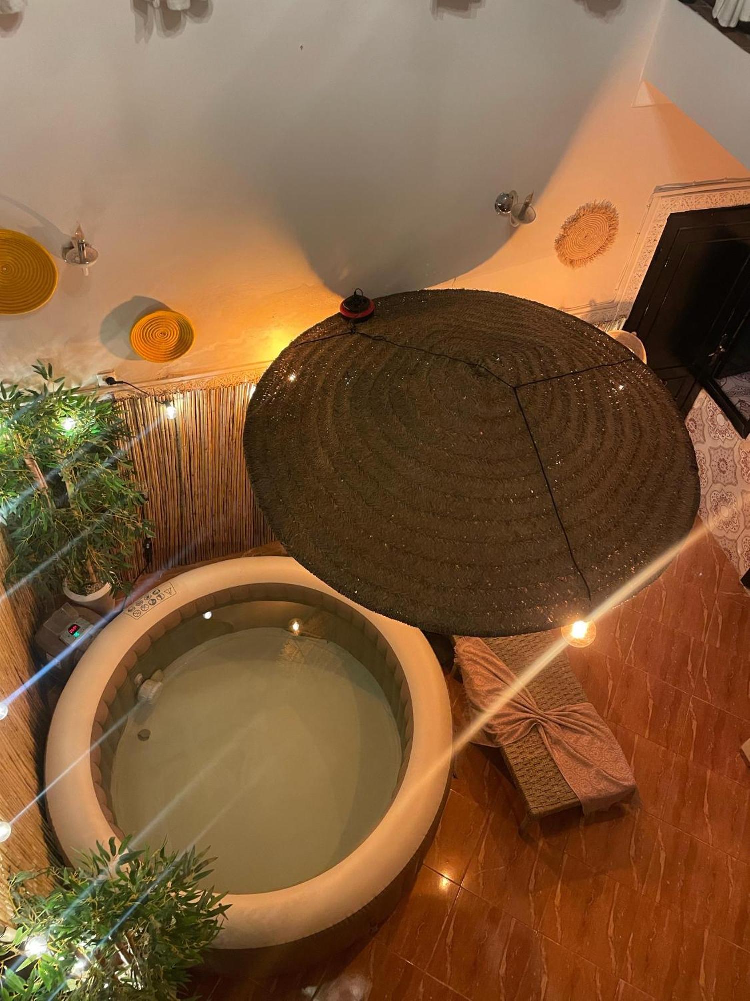 Riad Msholidays Jacuzzi Privatise Marrakech Marrakesh Exterior photo